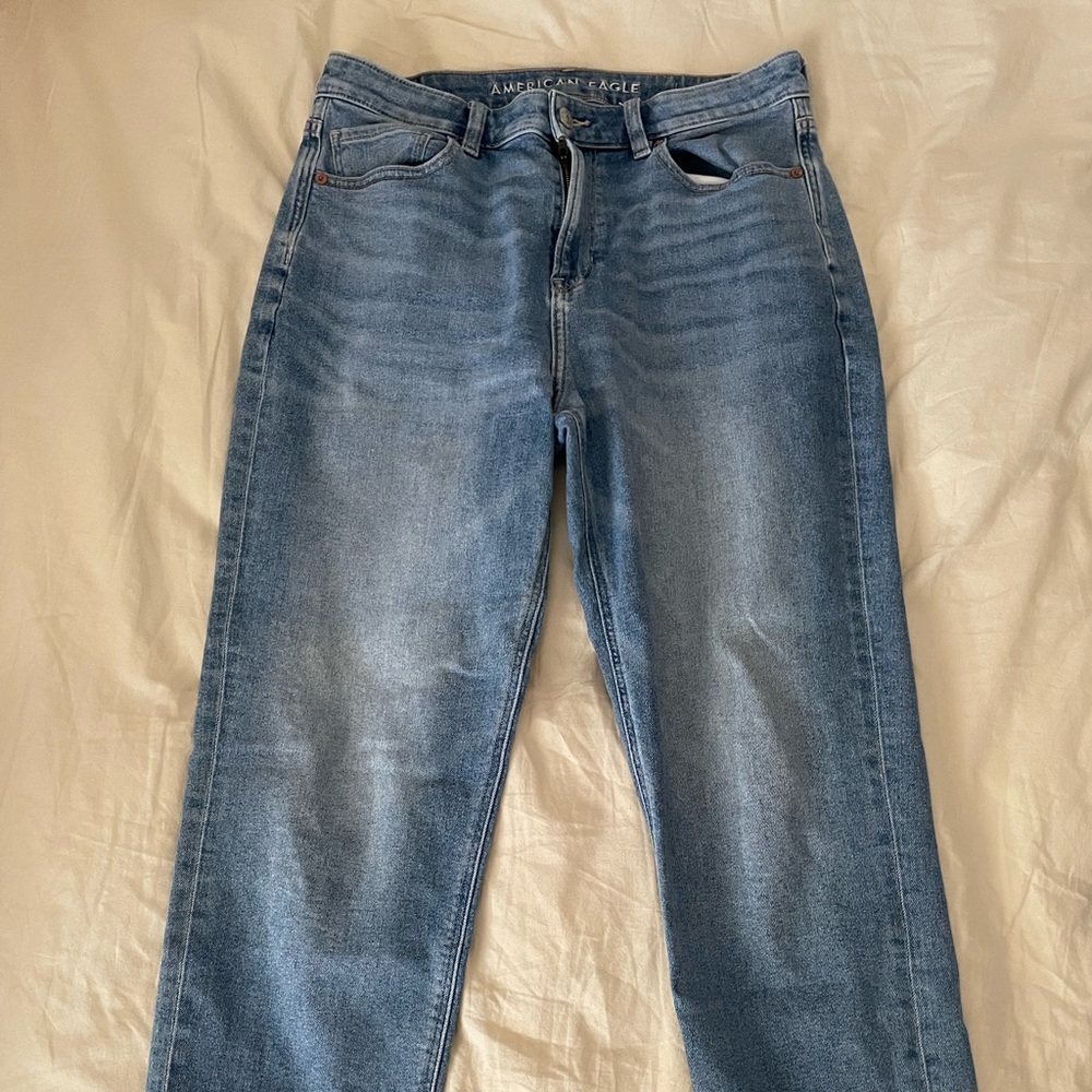 American Eagle High Rise Stretch Mom Jeans